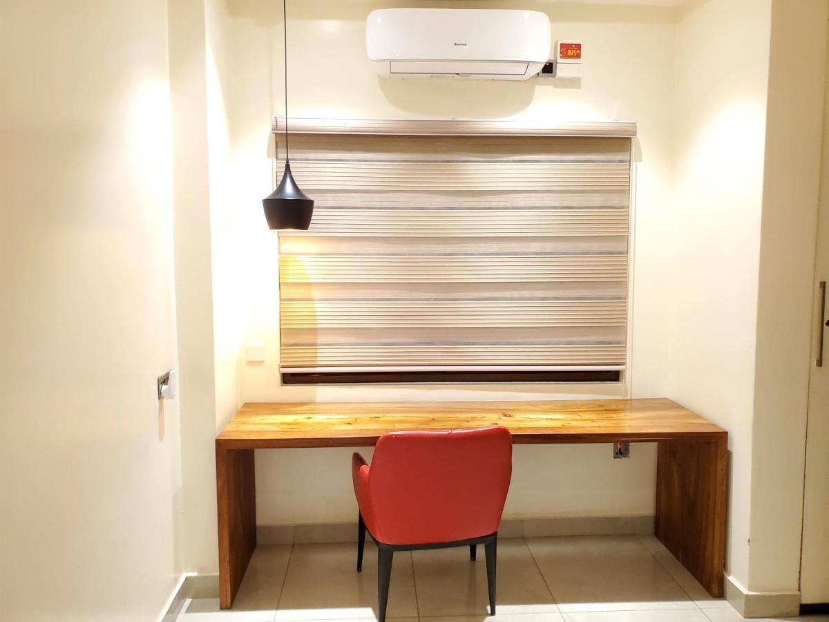 Millennium Terrace Hotel Кампала Екстериор снимка