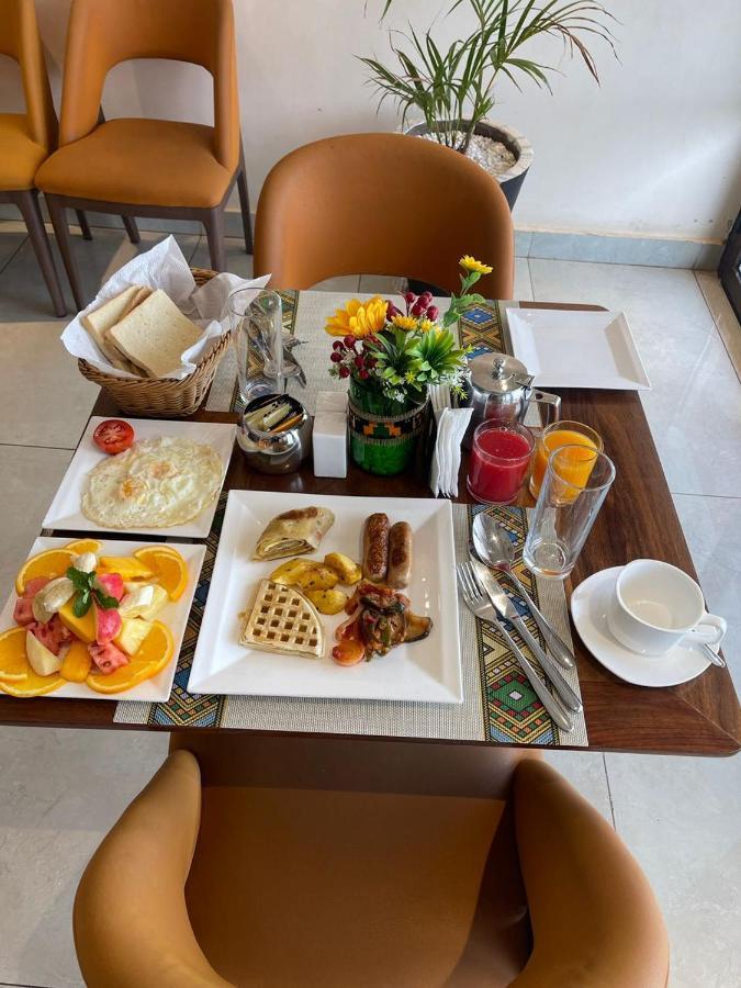 Millennium Terrace Hotel Кампала Екстериор снимка