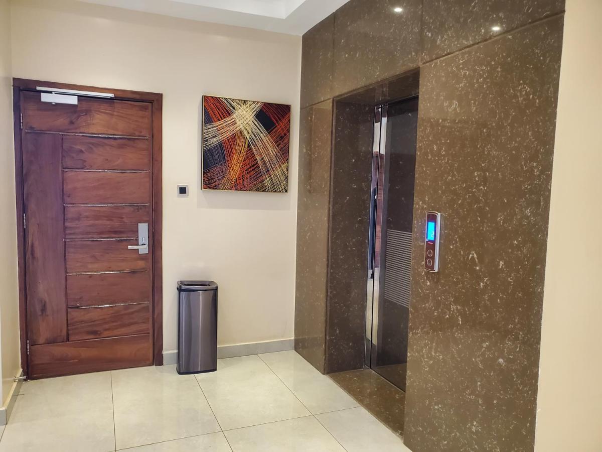 Millennium Terrace Hotel Кампала Екстериор снимка
