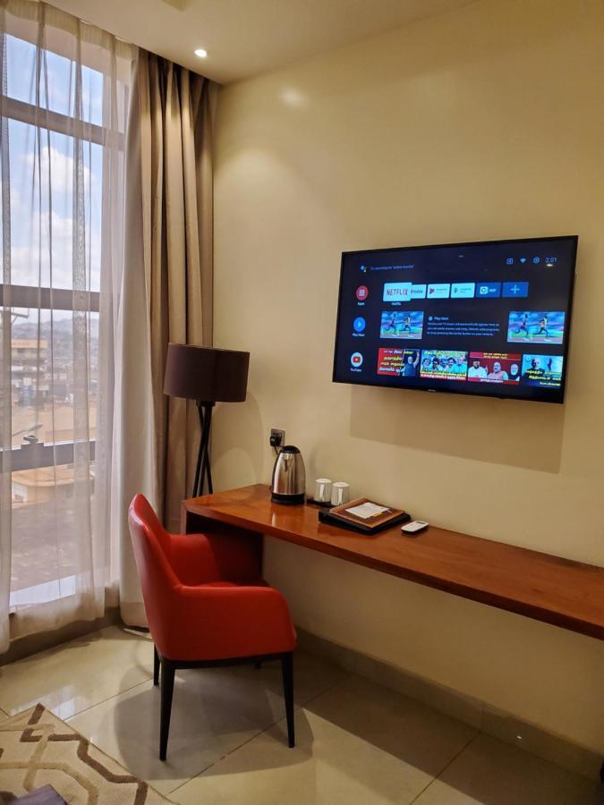 Millennium Terrace Hotel Кампала Екстериор снимка