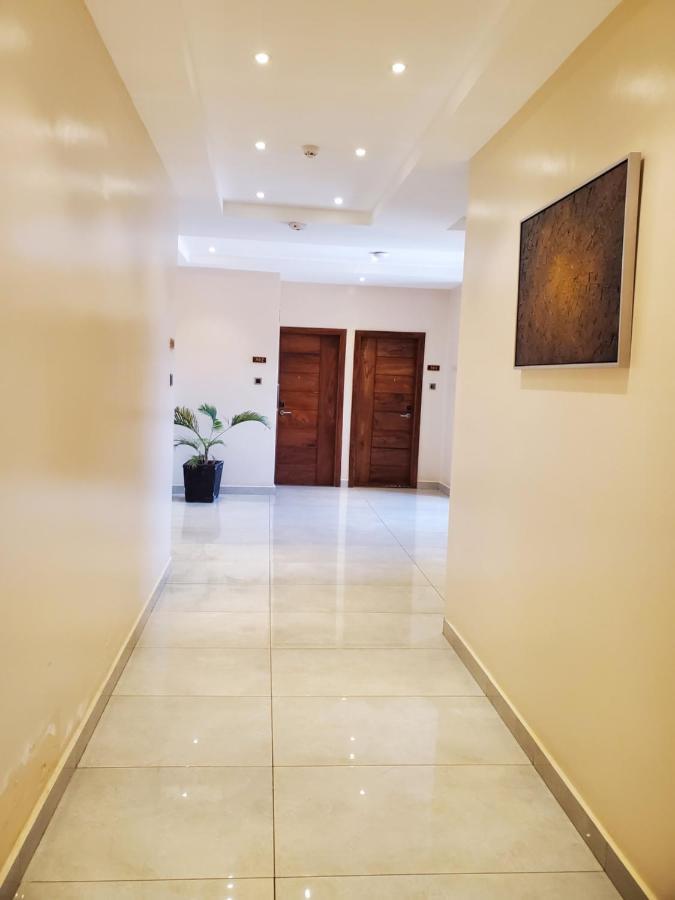 Millennium Terrace Hotel Кампала Екстериор снимка
