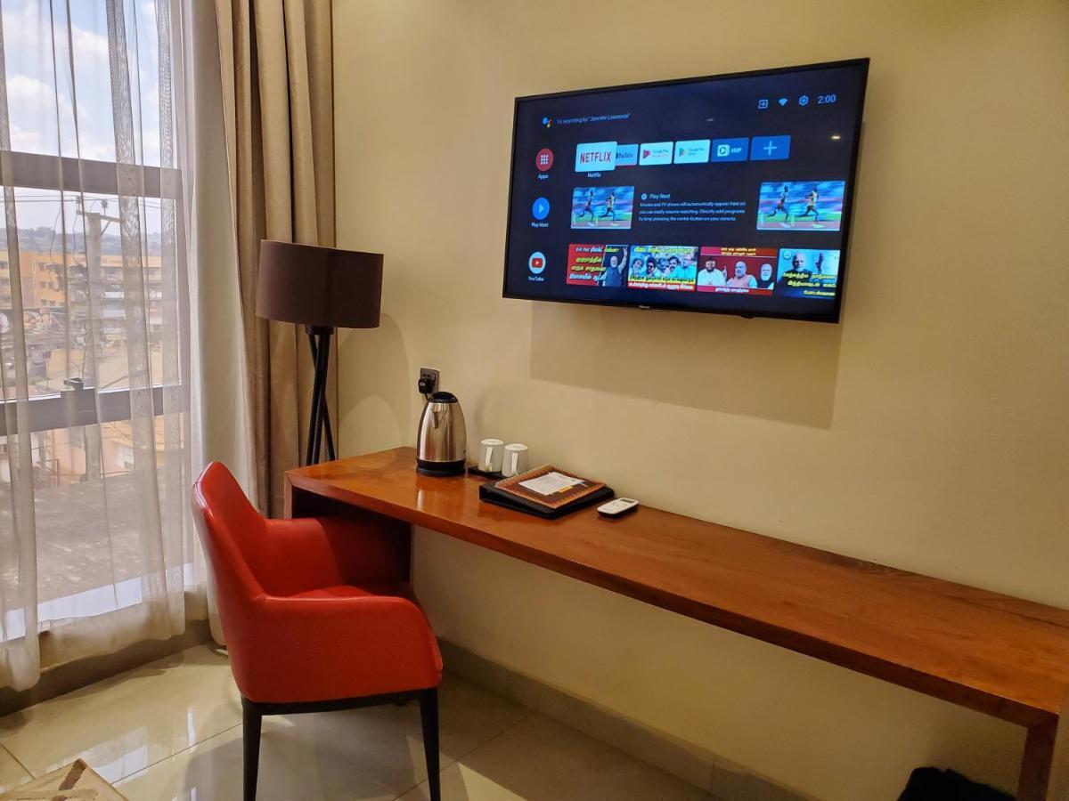 Millennium Terrace Hotel Кампала Екстериор снимка