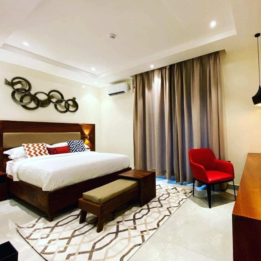 Millennium Terrace Hotel Кампала Екстериор снимка