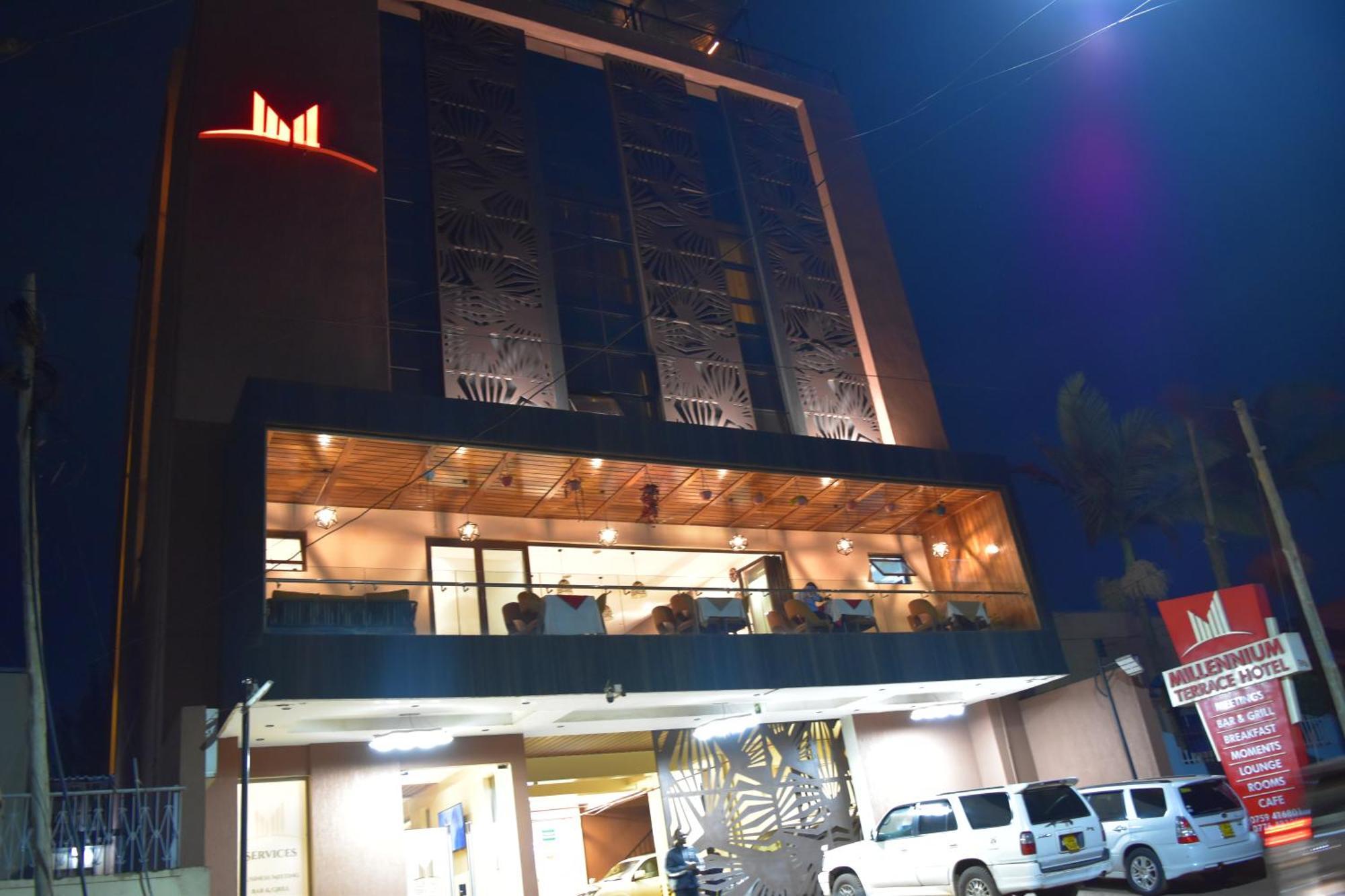 Millennium Terrace Hotel Кампала Екстериор снимка