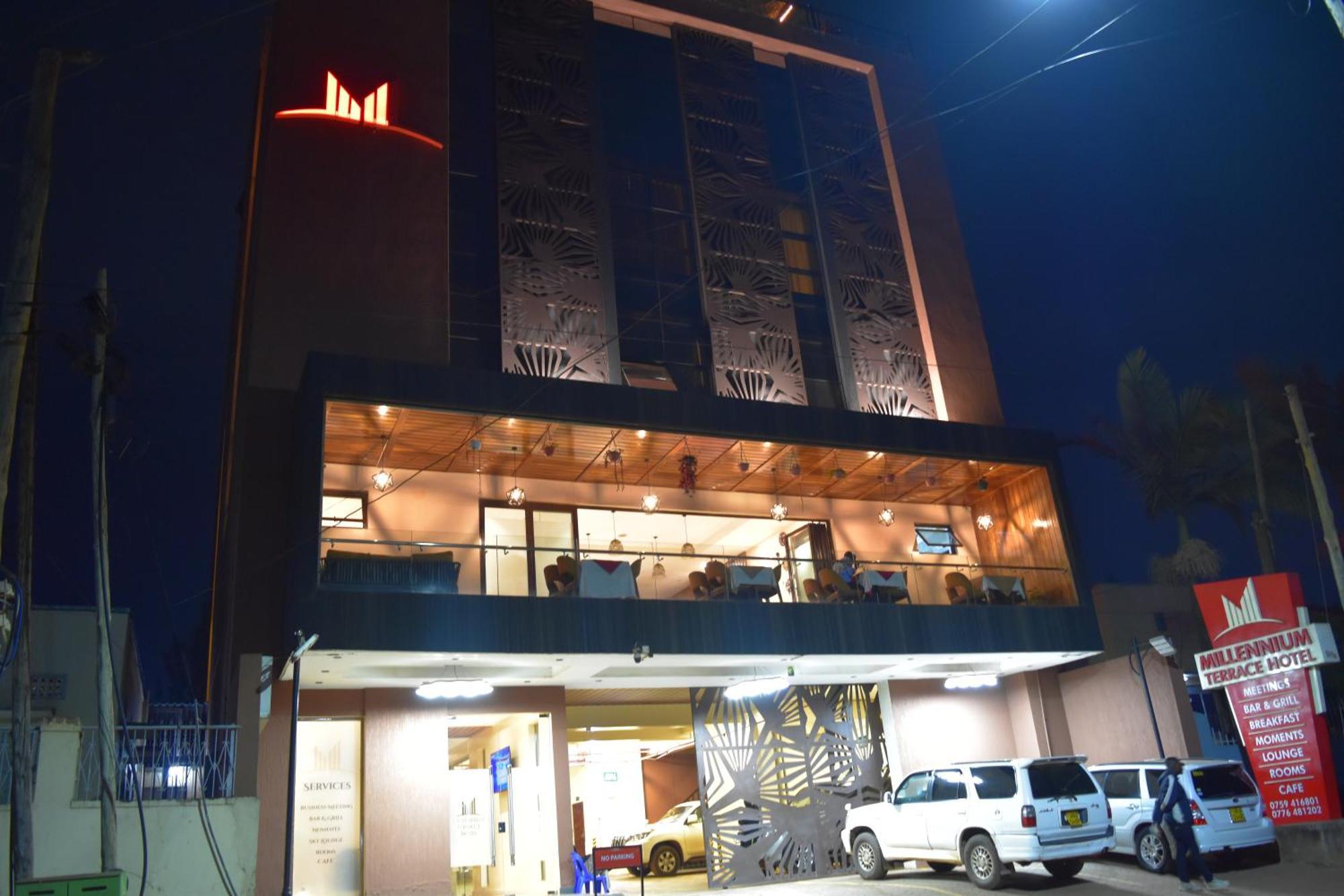 Millennium Terrace Hotel Кампала Екстериор снимка